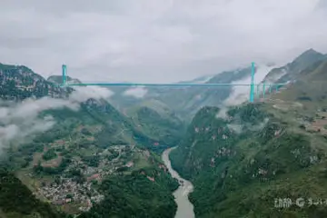 10月14日起贵州花江峡谷大桥观光电梯暂停运行